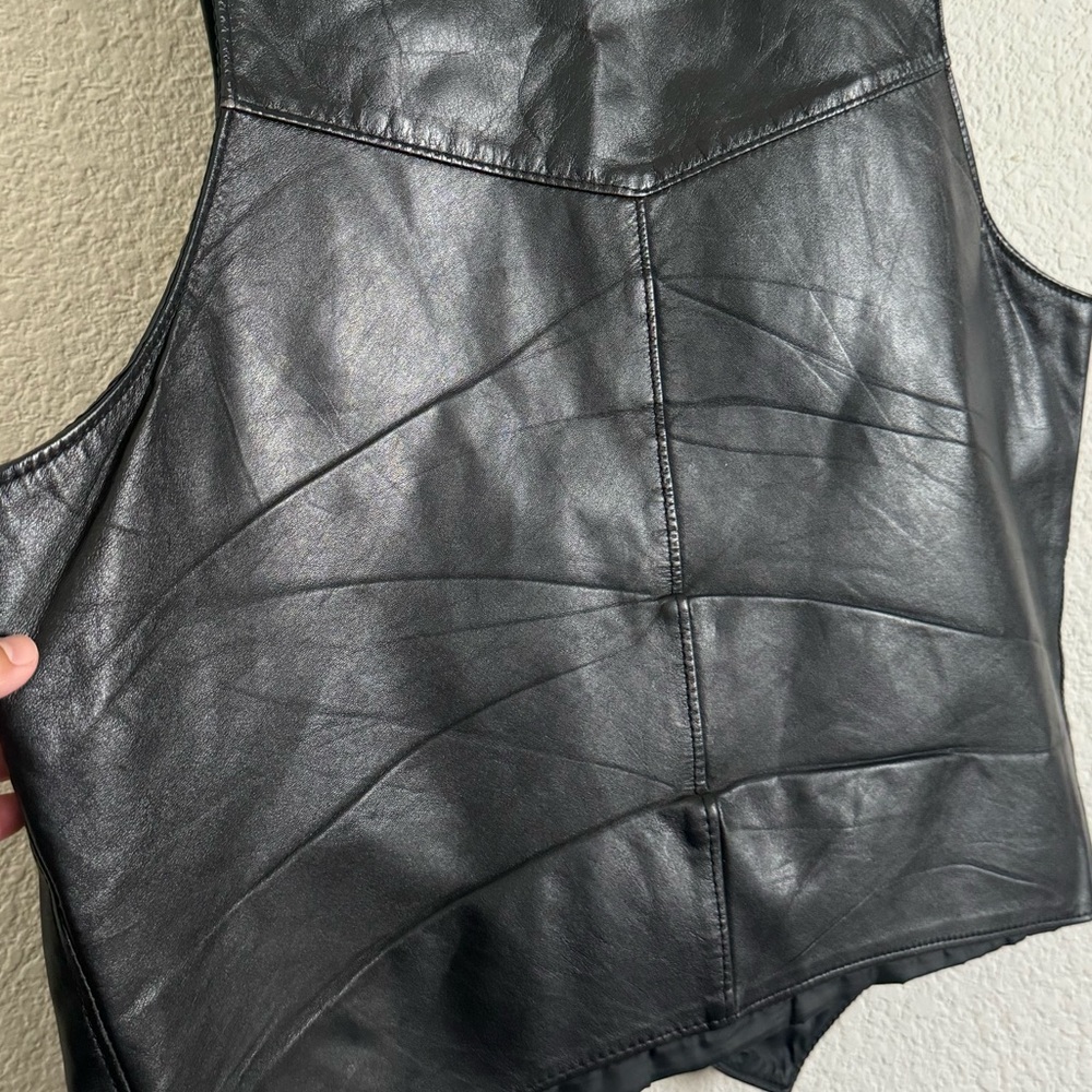 42 Tall Black Leather Vest | The Leather Shop Brand - Picture 6 of 10